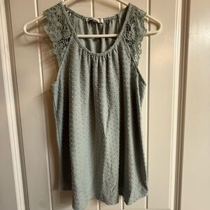 DR2 Green Ruffled Relaxed Blouse